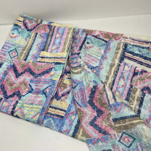 Vintage 80’s Scrap Fabric - Picture 4 of 4
